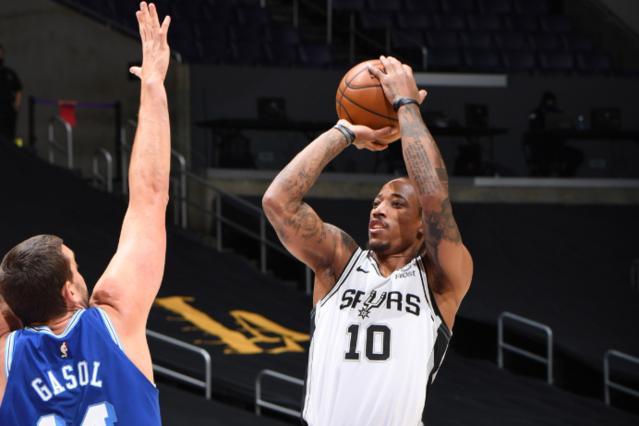 他又在一次 他又在一次