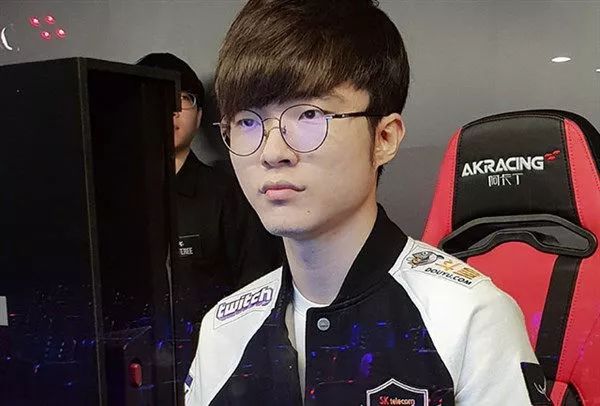 谁更像一支 谁更像一支